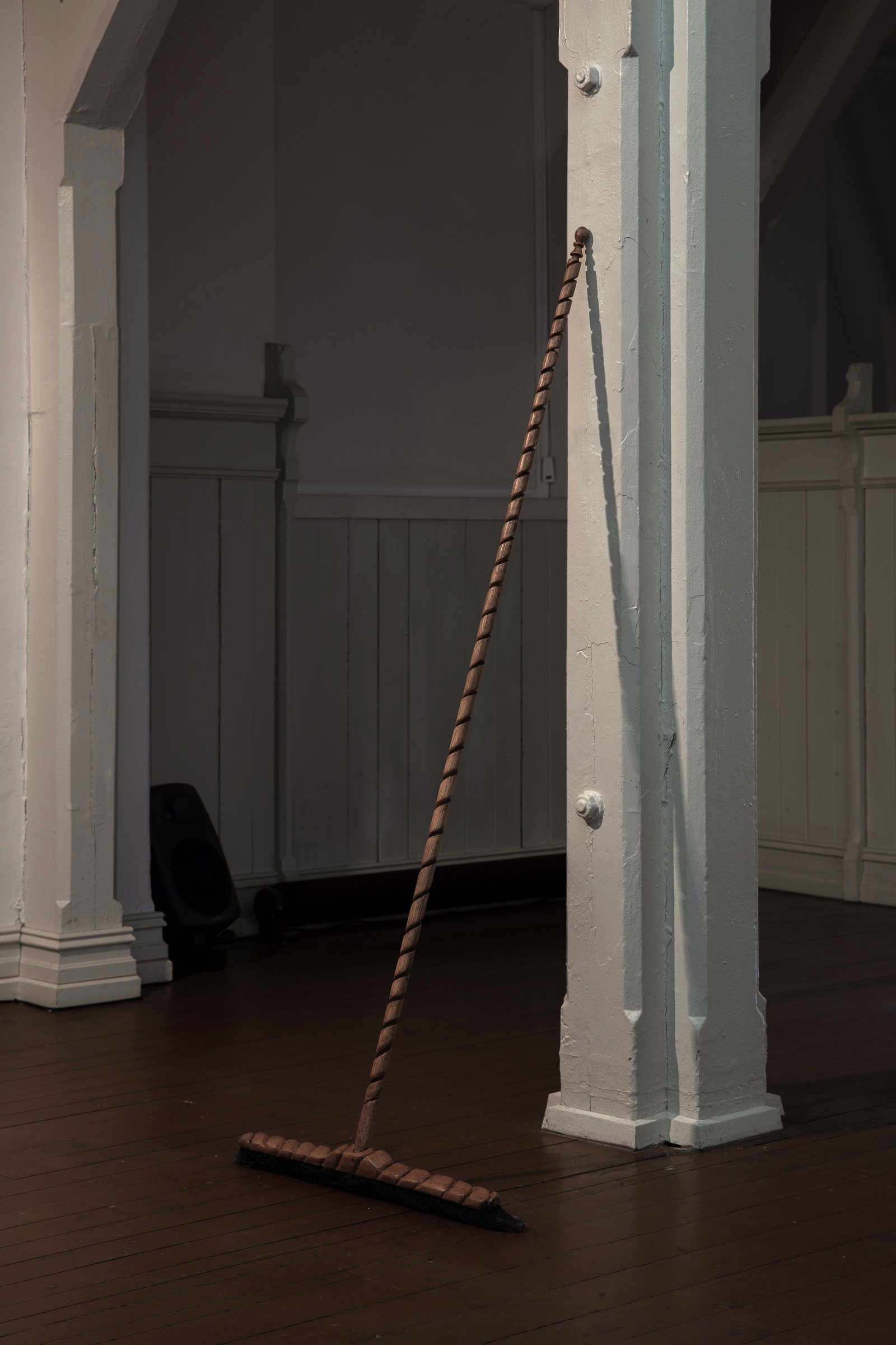 brush_sculpture_clocked_out_Anna_Clawson