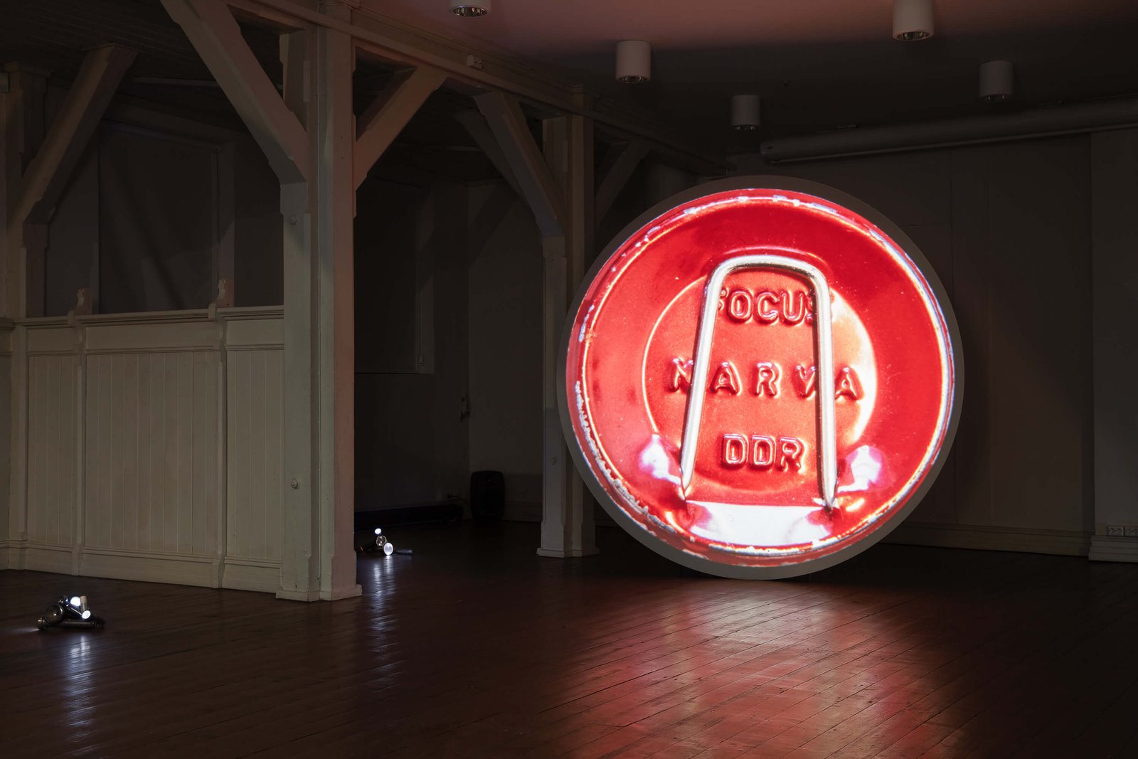 slide_projection_expanded_cinema_installation_film_artwork_Anna_Clawson